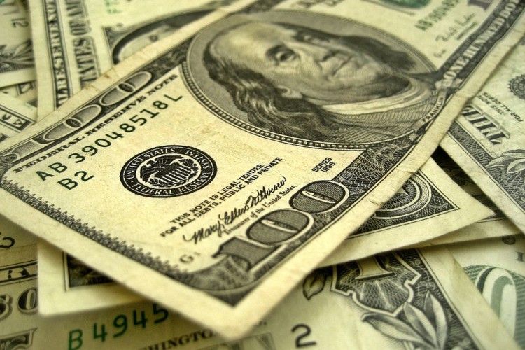 Аферистки ошукали жительку Рівненського району на чотири тисячі доларів (відео)
