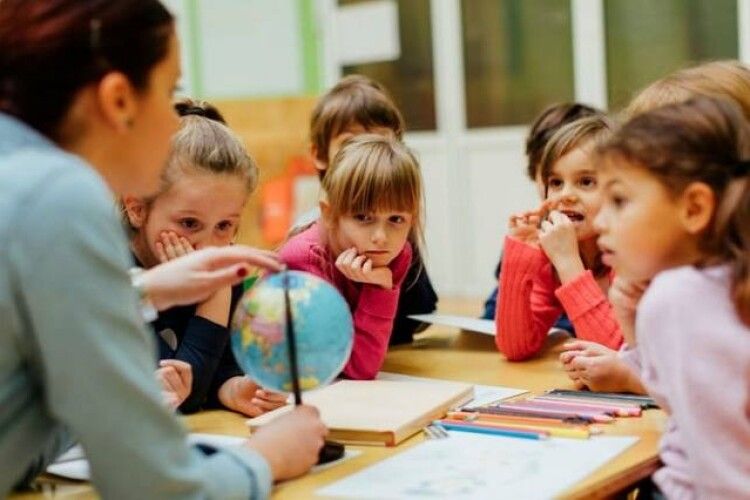 Російська дитина: «пабистрєє убівай всєх украінцев» (Аудіо)