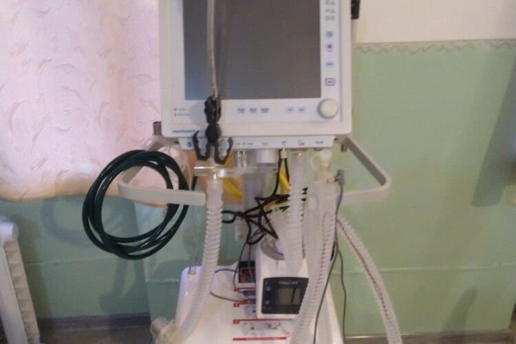 У лікарню Володимира купили обладнання для боротьби з коронавірусом