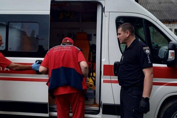 Рівненщина: чоловік так упав у хаті, що не міг рухнутися
