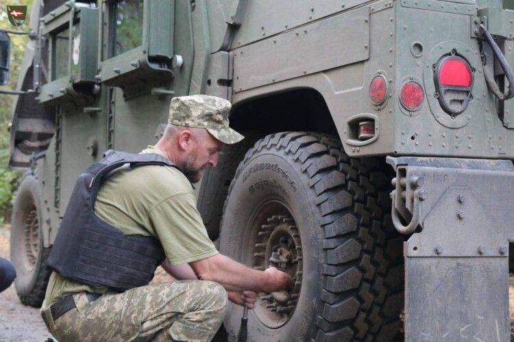 Воїни з Волині здатні «вилікувати» будь-якого «залізного пацієнта» на передовій (Фото)