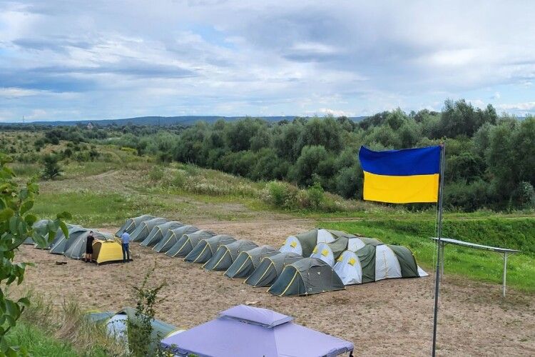Молодь Волині кличуть у патріотичні наметові табори