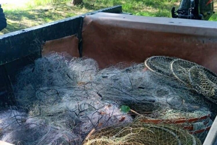 Вилучено багато знарядь лову: які результати рейду інспекторів Шацького нацпарку