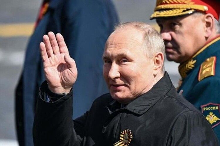 Спецслужба рф охороняє відомості про екскременти Путіна 