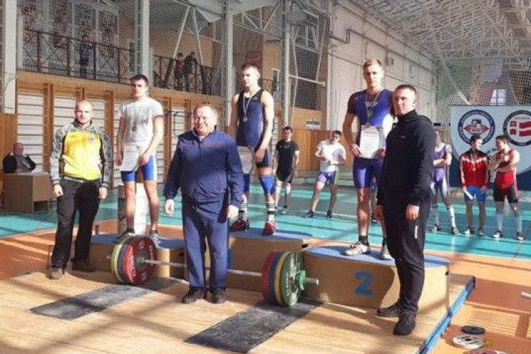 Старовижівський важкоатлет переміг в обласному чемпіонаті