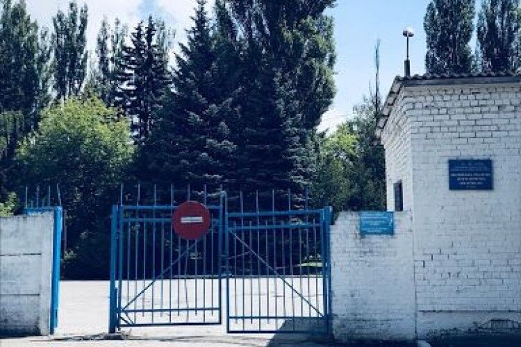 Чоловіка, який втік з психлікарні у Липинах, досі не знайшли