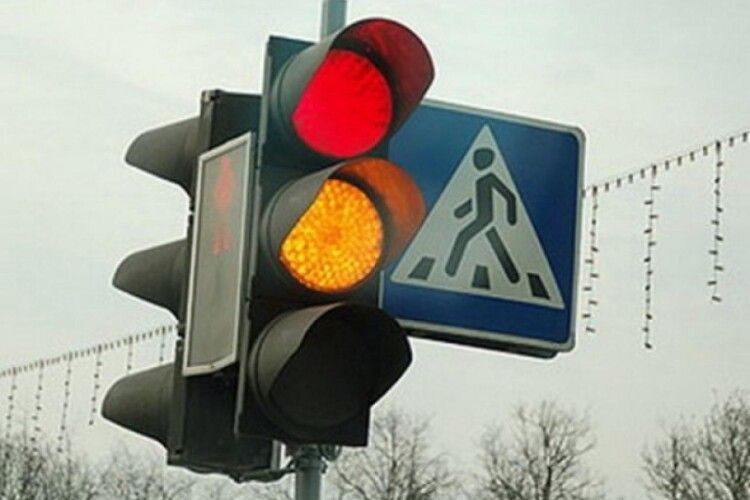 Лучани просять міськраду підморгнути зеленим на перехресті Потебні та Львівської