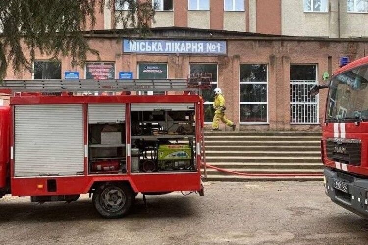 У Чернівцях стався вибух в лікарні, у якій лікують хворих на коронавірус: загинула людина