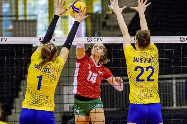 Українські волейболістки не змогла вийти у «Фінал чотирьох» Золотої Євроліги, але шанс ще є