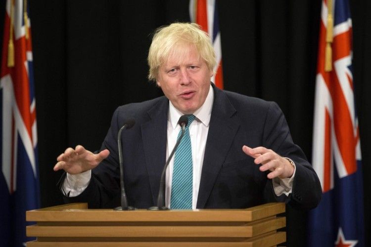 Очільник МЗС Великобританії поставив під сумнів участь збірної Англії в ЧС у Росії