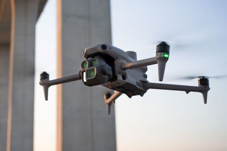 Без тривоги: вранці на Львівщині дрон влучив у приватний будинок