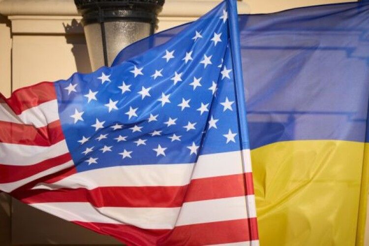 Ще більше боєприпасів для HIMARS , гаубиць і БМП Bradley: США оголосили новий пакет допомоги для України
