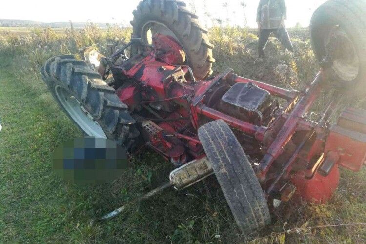 Поблизу Рівного під час роботи в полі трагічно загинув тракторист