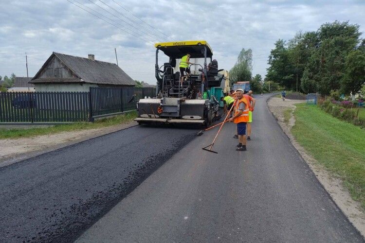 На Ковельщині ремонтують дороги міжнародного та територіального значення