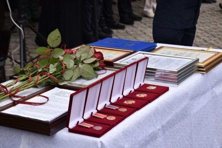 «Запобігти! Врятувати! Допомогти!»: на Волині відзначили працівників ДСНС