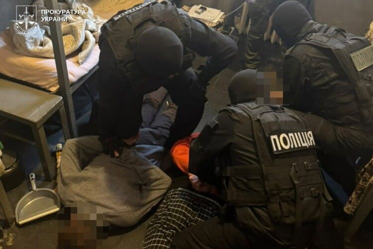 В обласному центрі Волині постачали наркотики до слідчого ізолятора