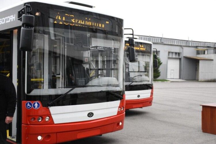 Від завтра Луцьком курсуватимуть два нових тролейбуси
