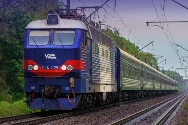 У Львові потяг збив 18-річну дівчину