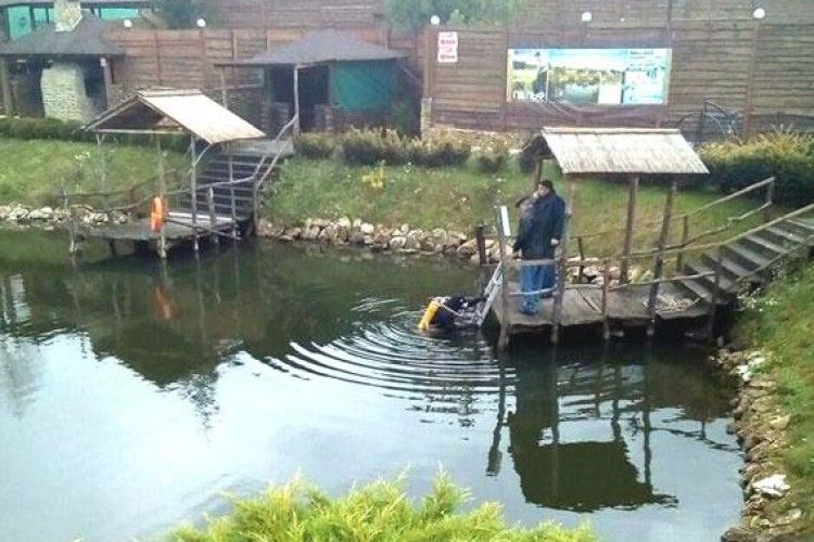 Рівнянина якого вважали безвісти зниклим знайшли на дні озера