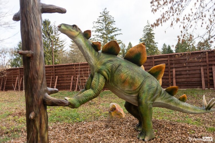 У Луцьку відкрили парк динозаврів (Фото) 