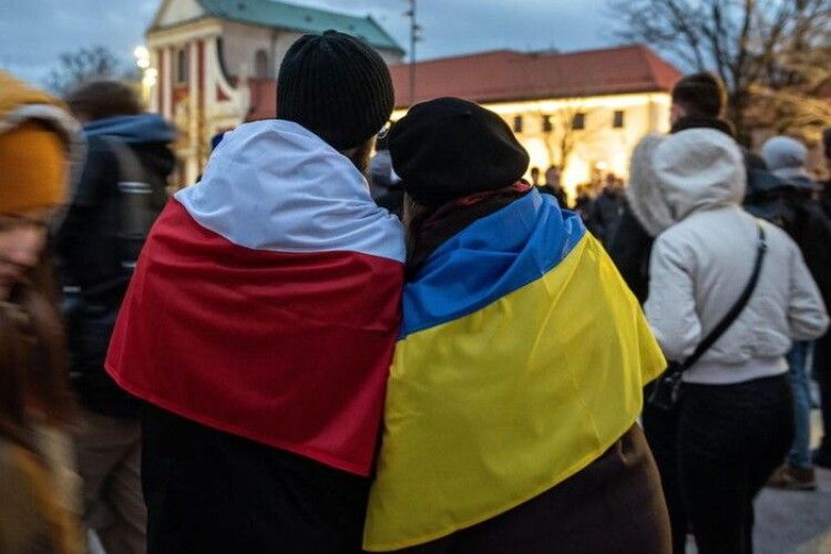 Скільки українців хоче залишитись після перемоги у Польщі