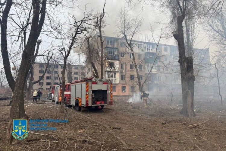 Ворожа атака на Кривий Ріг: пошкоджено цивільну інфраструктуру, є жертви