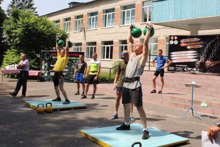 На Волині відбувся фестиваль, у якому взяли участь понад 70 силачів (Фото)