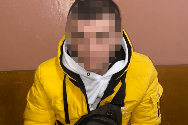 У Львові вітчим по-звірячому побив 7-річну дитину, зламавши хлопчику череп та щелепу