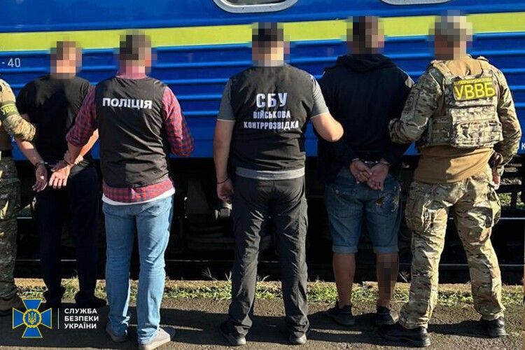 СБУ і Нацполіція викрили 12 схем ухилення від мобілізації: на Волині затримала провідника поїзда
