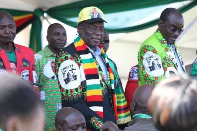 У Зімбабве стався вибух на стадіоні, де виступав президент цієї держави