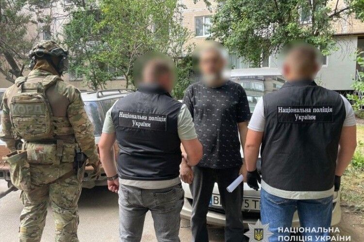 Одесита, підозрюваного у торгівлі зброєю, на Волині взяли під варту