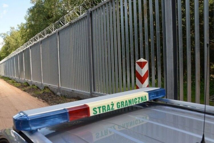 В Польщі збудують стіну на кордоні з Росією