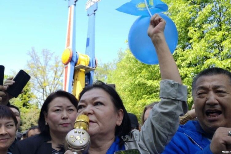 У Казахстані поліція затримала десятки демонстрантів, які вийшли на протестні акції