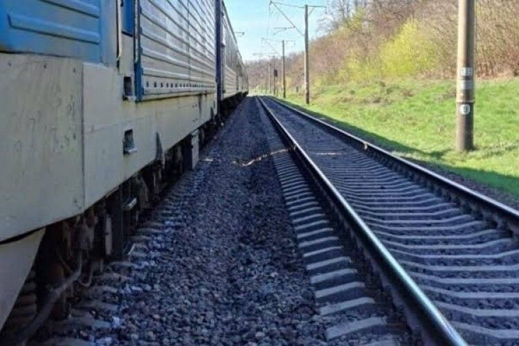 На Волині поїзд на смерть збив чоловіка
