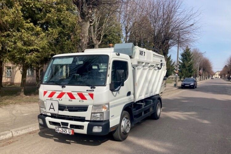 Громада на Волині отримала новий сміттєвоз у межах спільного проєкту з Ерцгаузеном