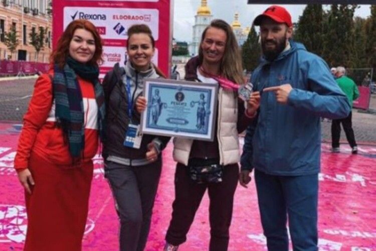 Українська тенісистка Воротиліна на протезі пробігла марафон і встановила рекорд України