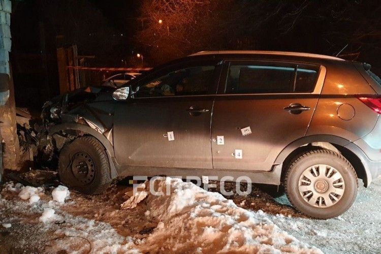 Поліція обстріляла позашляховик із п'яною водійкою, яка намагалася втекти
