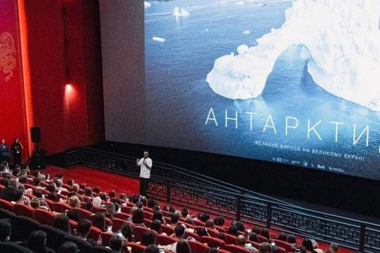 Птушкін передав «Повернись живим» 24 млн грн з прокату «Антарктиди»
