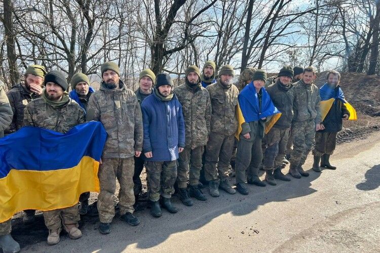 З ворожого полону вдалося повернути додому 130 українців 