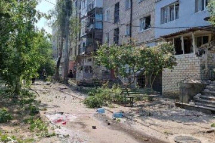 Росія обстріляла житловий квартал Миколаєва: є загиблий