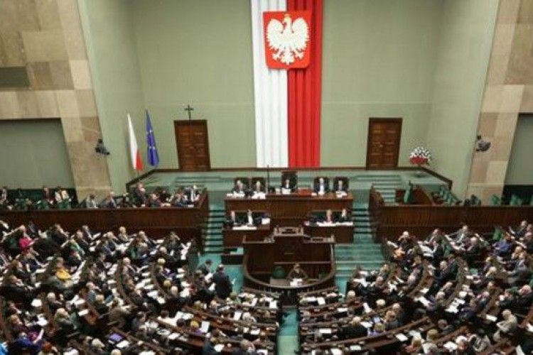 Польща зібралася вимагати від Німеччини $900 млрд репарацій