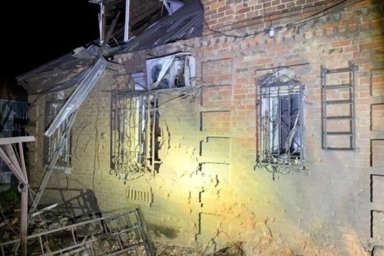 Ворог випустив 100 снарядів по Нікополю, важко поранена 6-річна дитина (Фото)