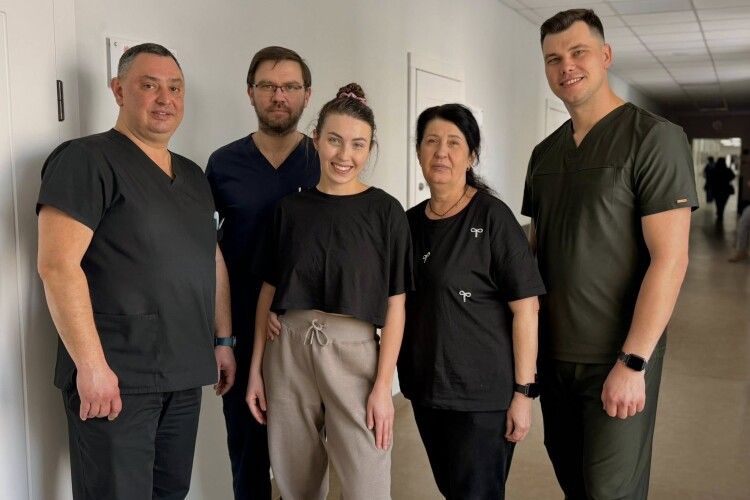 Львівські нейрохірурги 8 годин видаляли рідкісну пухлину 25-річній волинянці