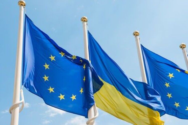 На снаряди: посли ЄС схвалили виділення додаткових 2 млрд євро для України