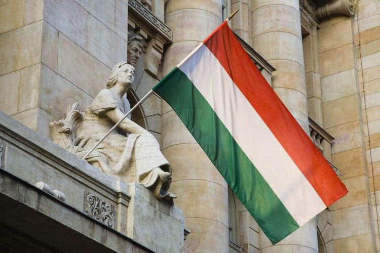 В Угорщині заборонили ряд українських видань