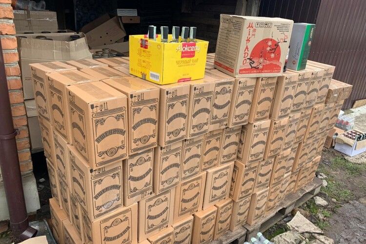 У Нововолинську вилучили контрафактний алкоголь на суму 400 тисяч гривень (фото)