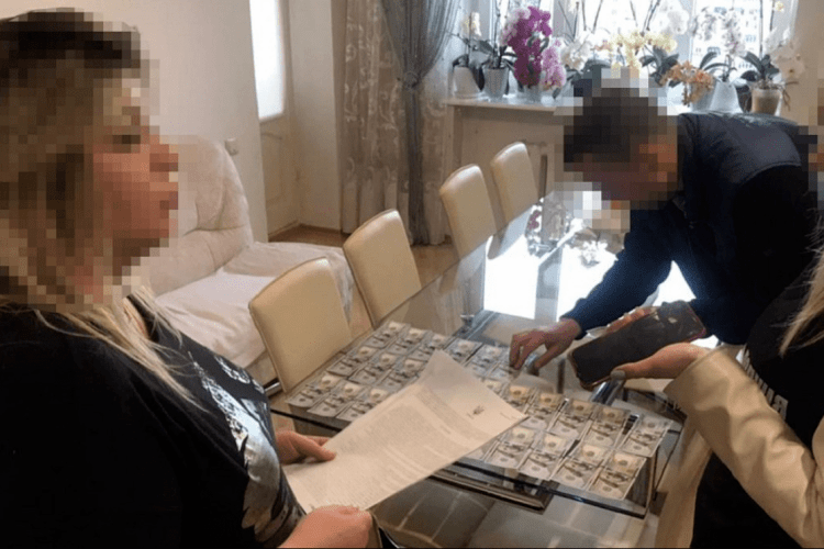 Лікарку Львівського обласного шпиталю засудили до 4 років тюрми