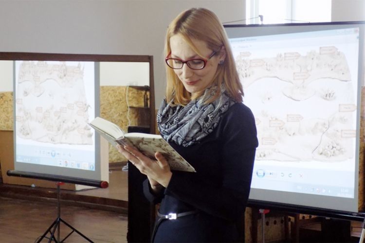 Любешівці познайомилися з новинкою літератури і її авторкою