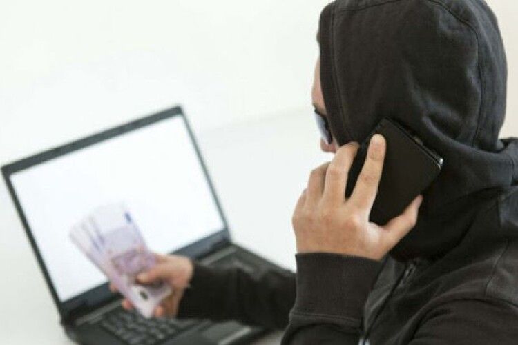 На Волині двоє громадян рф ошукували людей в інтернеті (Фото)