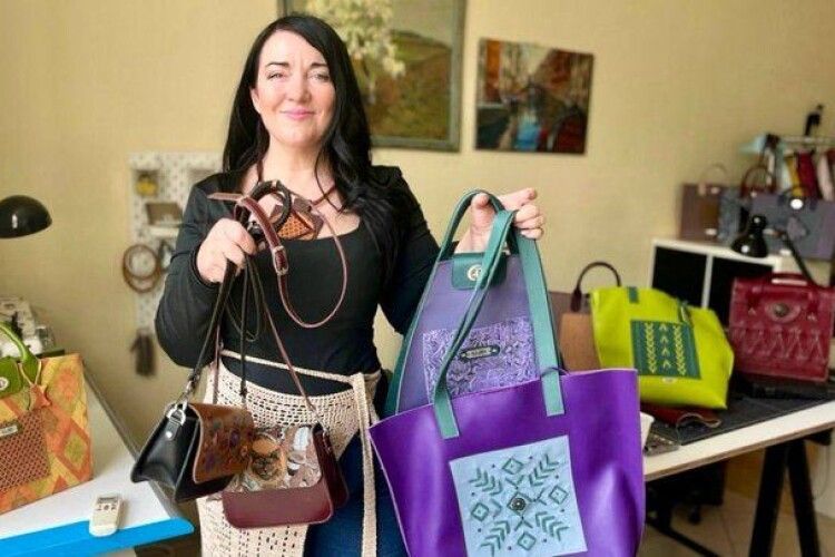 Лучанка виготовляє унікальні сумки зі шкіри, які підкорюють Європу (Відео)